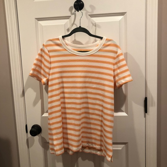 Tops - NWOT henley t-shirt
